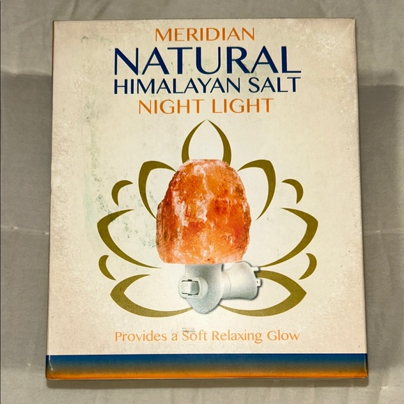 Himalayan Salt Night Light - Picture 7 of 11